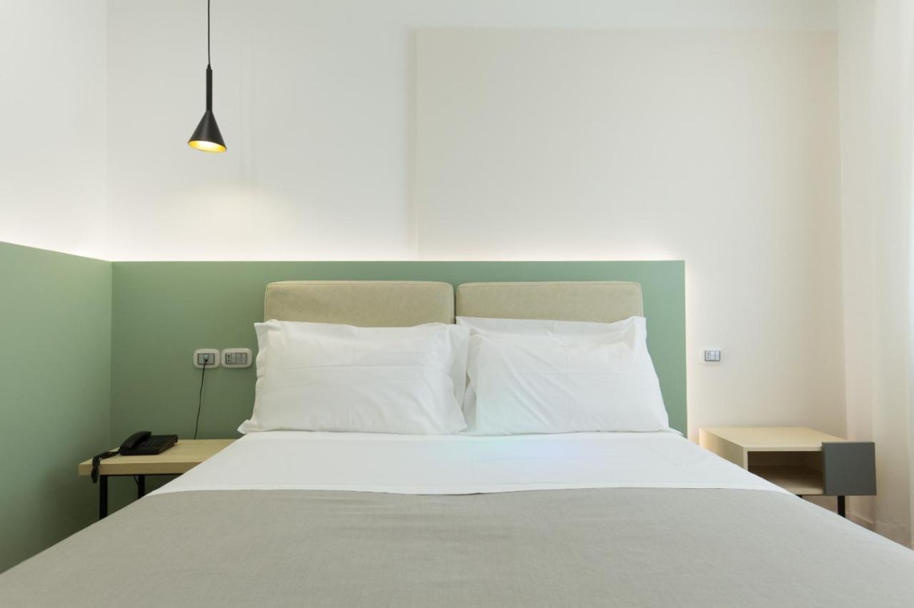 Plana Hotel Касерта Екстериор снимка