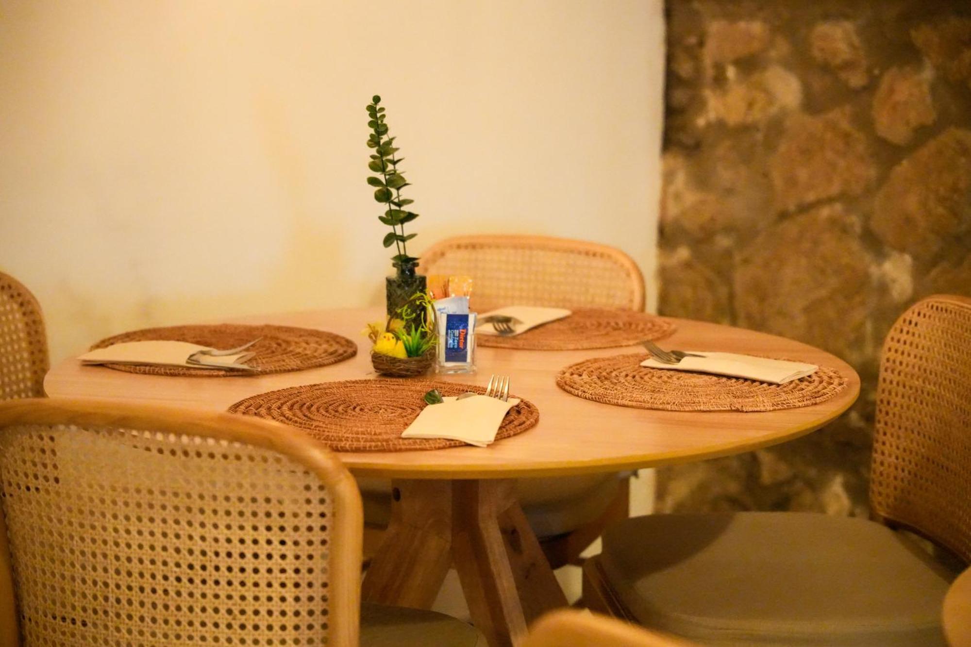 Plana Hotel Касерта Екстериор снимка