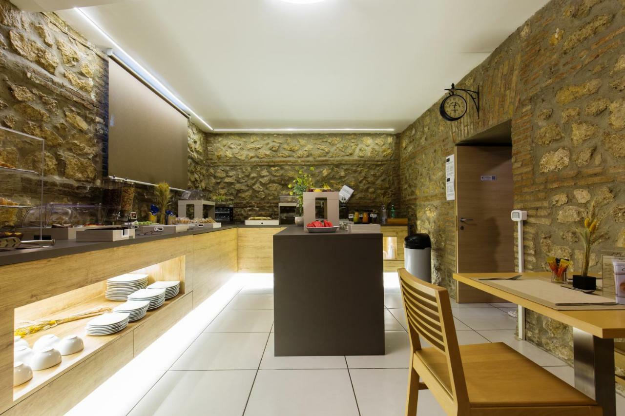 Plana Hotel Касерта Екстериор снимка